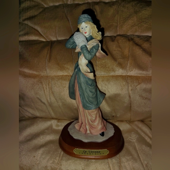 La Verona Collection - Picture 1 of 4